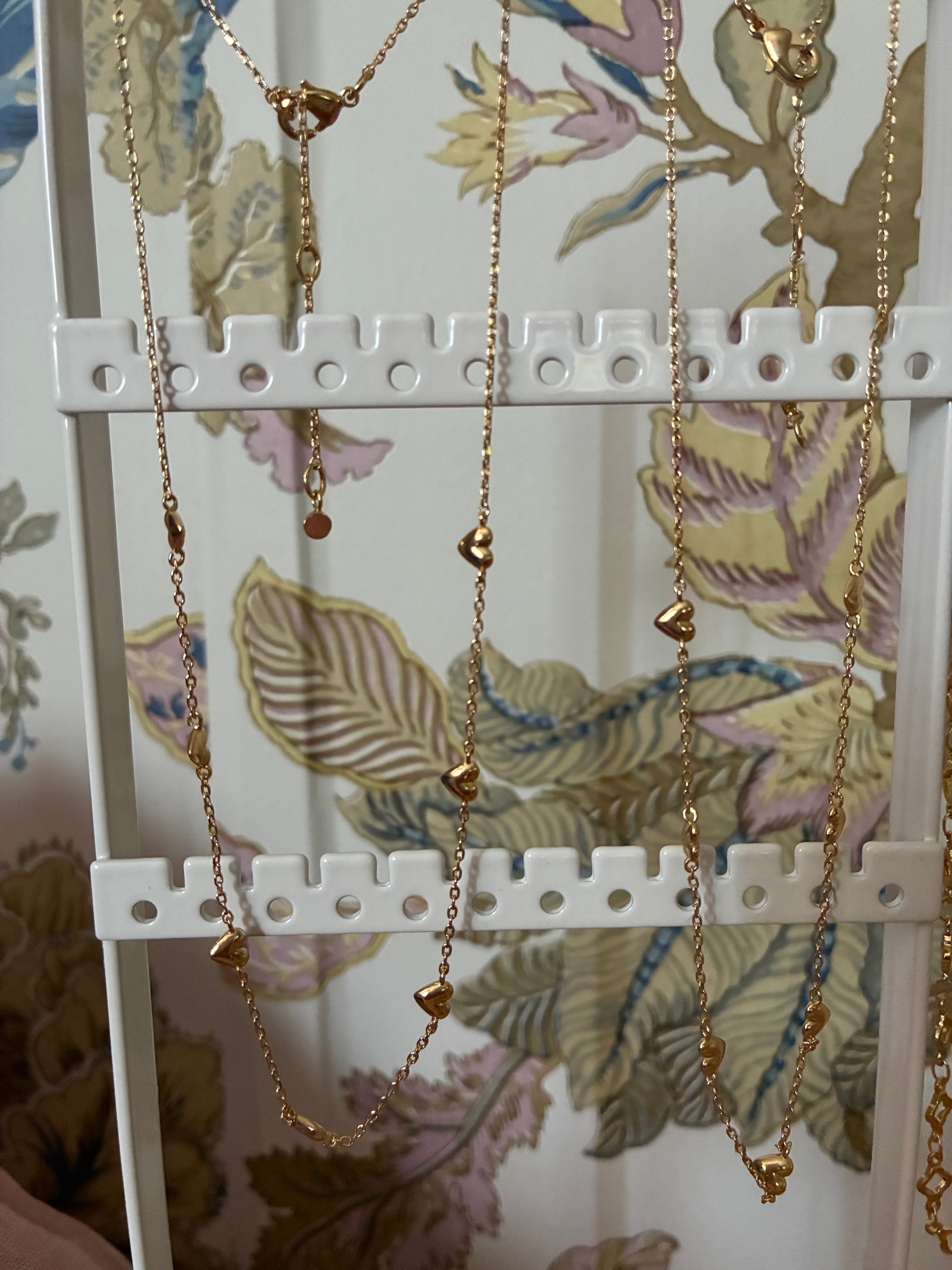 Gold & Graceful Neckalce