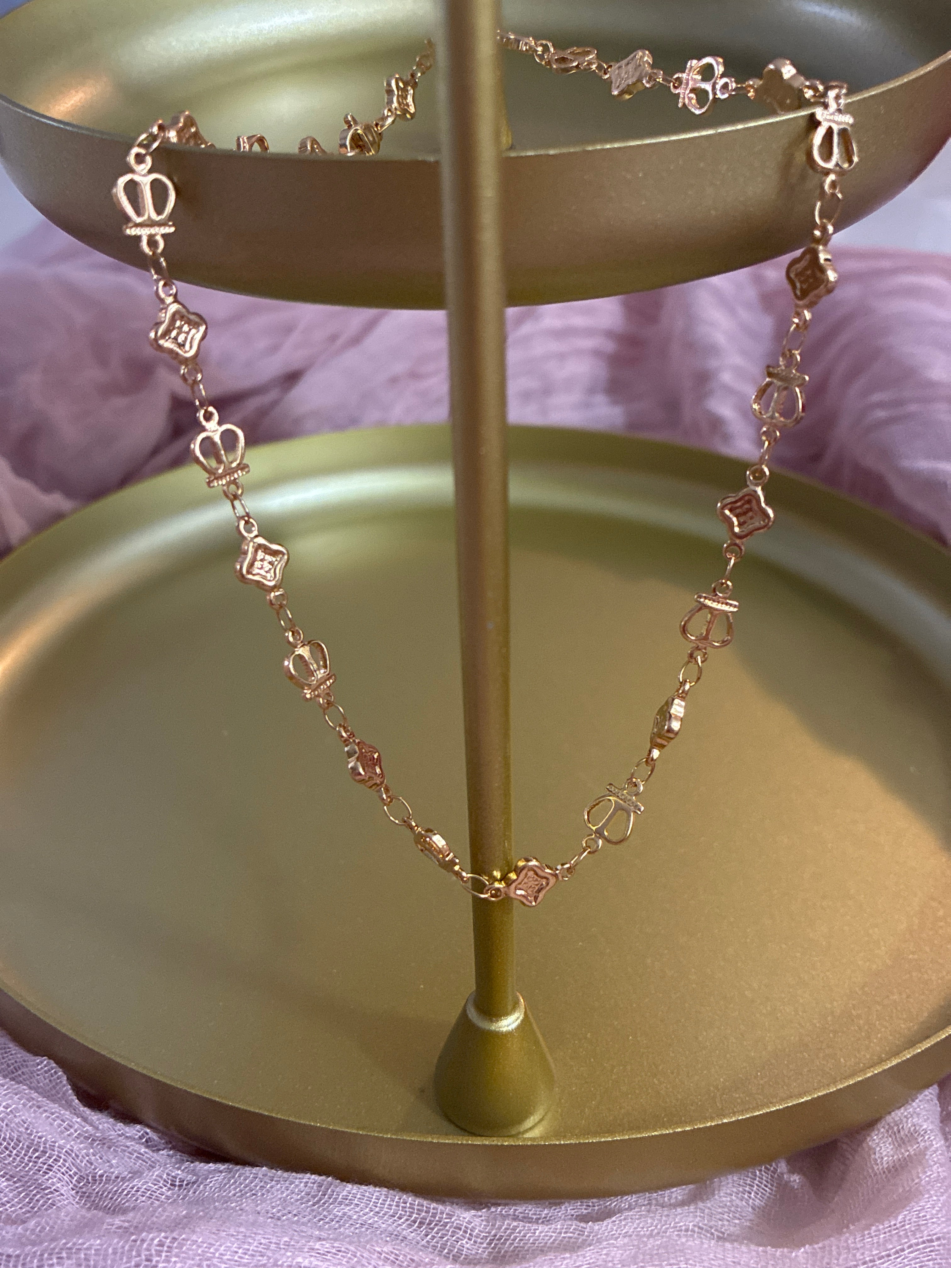 Gold & Graceful Neckalce